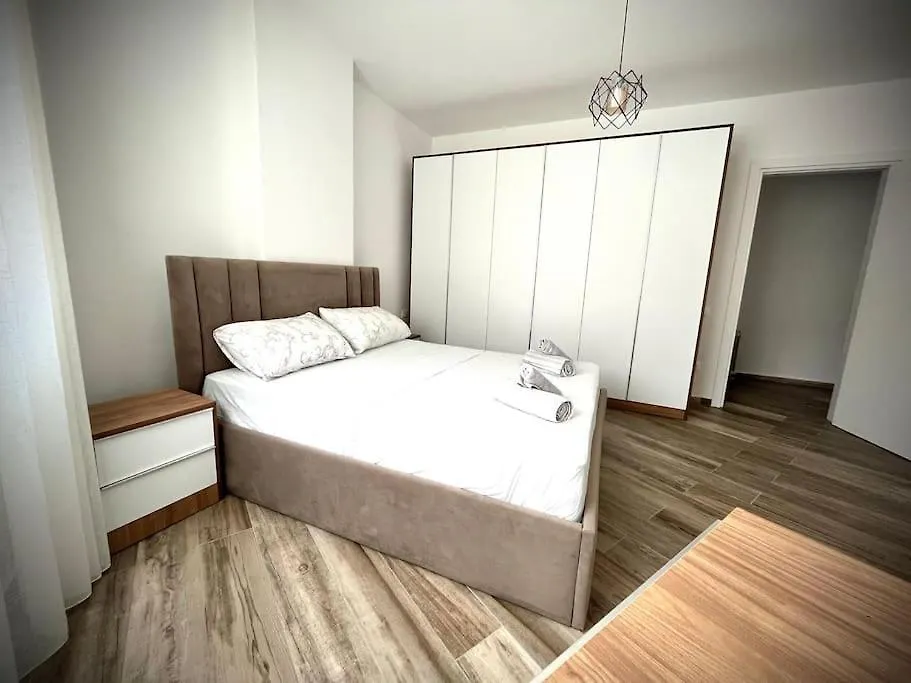 Durres Marina Sea & City Center Apartment