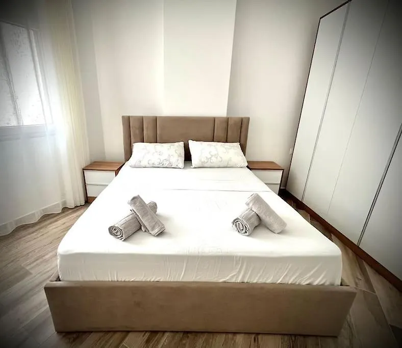 Durres Marina Sea & City Center Apartment