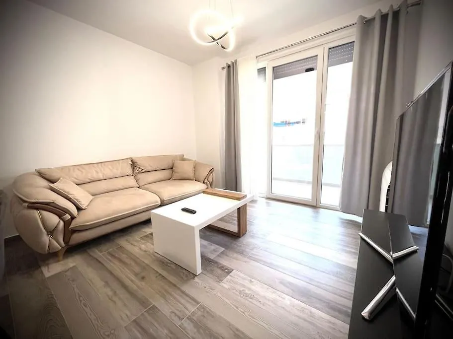 Durres Marina Sea & City Center Apartment